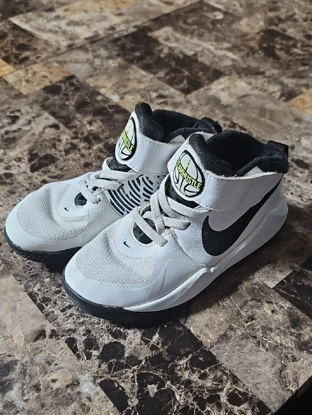 Nike Kids White and Black TeamHustle Basketball Sneakers
